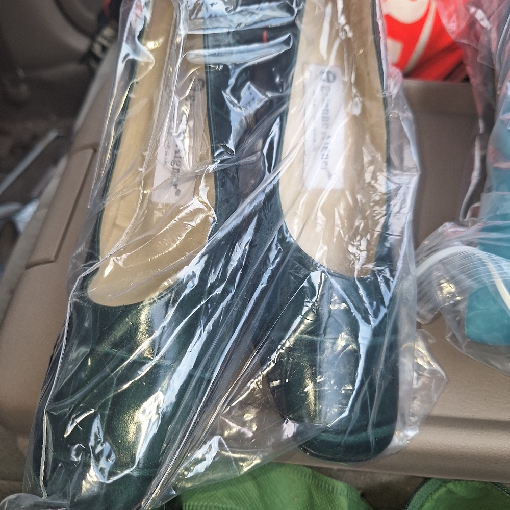 Shoes - Picture 2 of 2